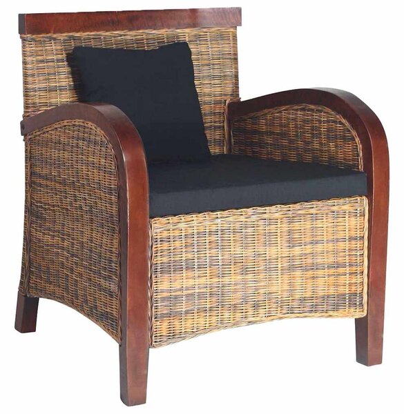 Kézzel font rattan karosszék
