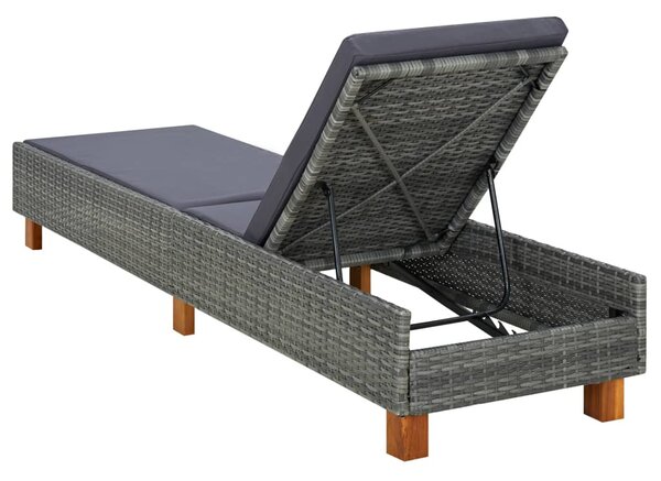 Szürke polyrattan napozóágy párnával
