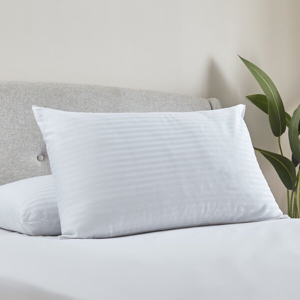 Párna 2 db-os 48x74 cm Hotel Satin Stripe – Catherine Lansfield