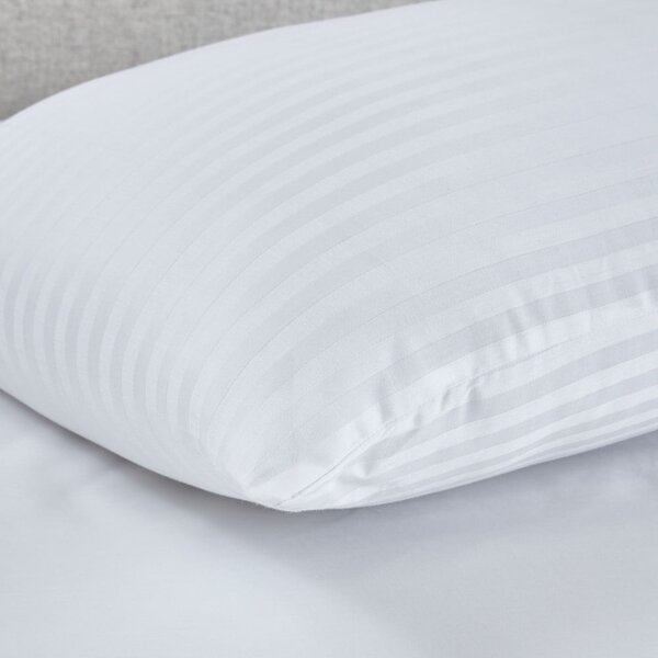 Párna 2 db-os 48x74 cm Hotel Satin Stripe – Catherine Lansfield
