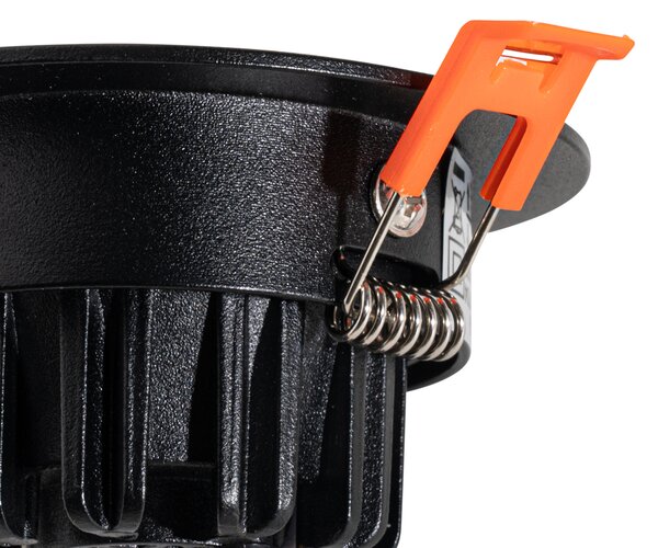 Süllyesztett spotlámpa fekete 6,8 cm LED-del 545 lm szabályozható IP65 - Gaius