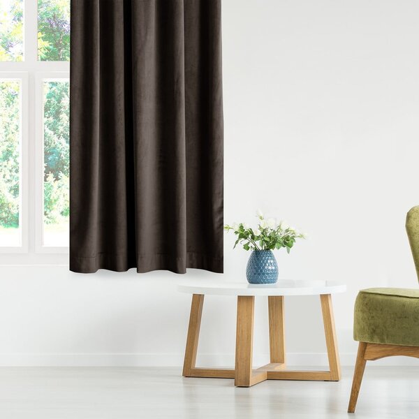 Barna bársony dimout (részleges sötétítő) függöny 140x245 cm – Restilo