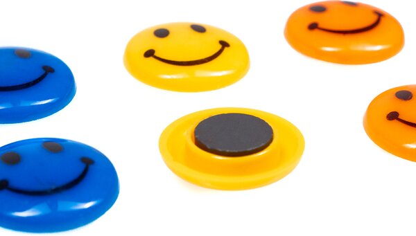 Smiley 12db-os whiteboard mágnes szett