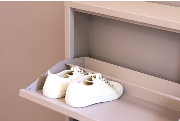 Szürkésbarna fém billenő ajtós cipőtartó 75x77,5x22,5 cm Billy – Spinder Design