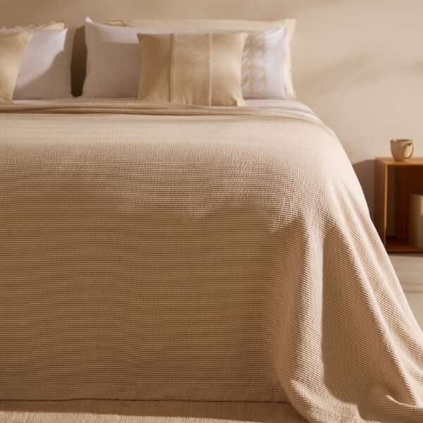 Bézs pamut ágytakaró Kave Home Bedar 240 x 260 cm