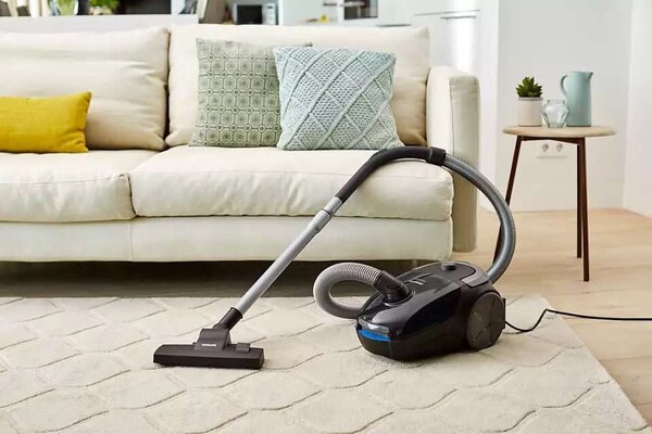 Philips FC8241/09 PowerGo Porszívó 900W, Fekete