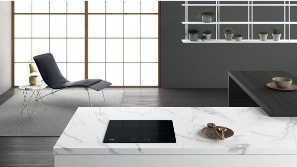 Whirlpool WS Q2160 NE Beépíthető indukciós főzőlap, 60 cm, 4 főzőzóna, 6. Érzék funkciók, Power Management, Fekete