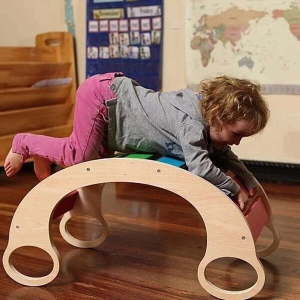 Pepita gyerek Montessori Készségfejlesztő fa egyensúlyozó - szivárvány