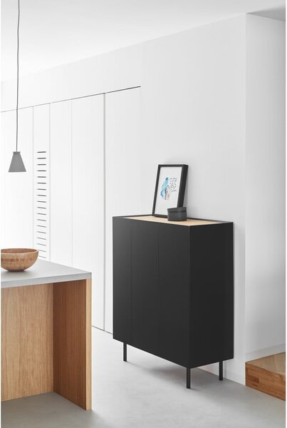Fekete magas komód tölgyfa dekorral 95x120 cm Arista – Teulat