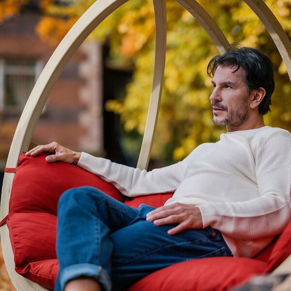SwingPod XL - Kétszemélyes Függőfotel - Fa - Piros Párna