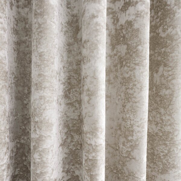Bézs bársony függöny szett 2 db-os 168x137 cm Crushed Velvet – Catherine Lansfield