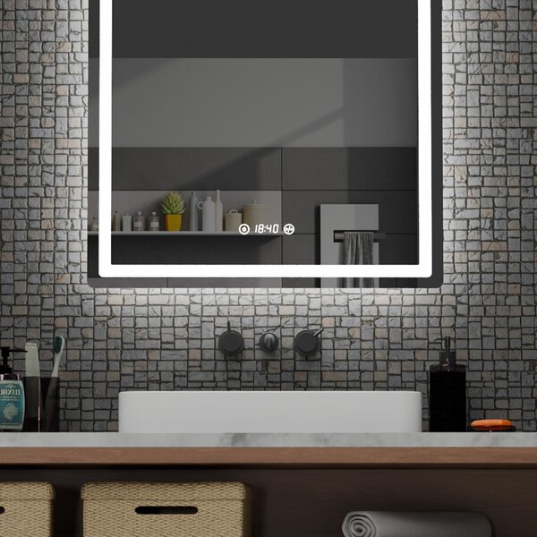 60x80cm álló fürdőszobai LED tükör | Páramentesítő - Óra - Fényerő és színhőmérséklet szabályozás