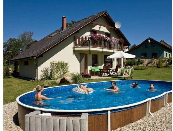 Azuro Frame De Luxe 5,5 x 3,7 x 1,2m mély medence, rattan minta, 0.5 mm lagoon kék fóliával