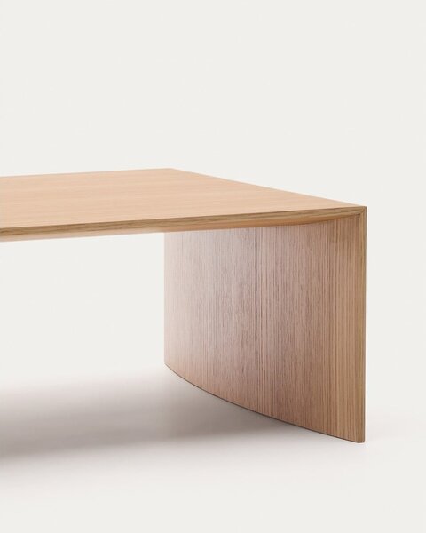Világos natúr színű dohányzóasztal tölgyfa dekorral 70x140 cm Litto – Kave Home