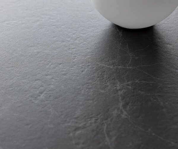 DELIFE Konzolasztal Edge hajóformájú 140x40 cm Laminam® Nero Greco kerámia antracit Conos fekete fém