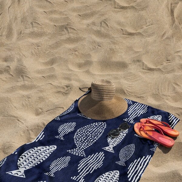 Sötétkék strandtörölköző 90x180 cm Fish – DecoKing