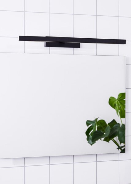 Fekete LED fali lámpa (hosszúság 60 cm) Neptunus – Markslöjd