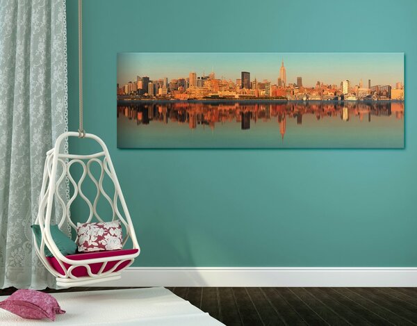 Kép bájos New York-i tükröződés a vízben