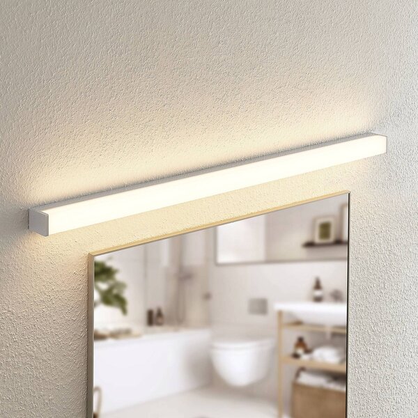 Lindby Klea LED-es fürdőszoba lámpa, 120 cm, króm, fém, IP44, Króm / ezüst, Fürdőszoba, Alumínium, Modern