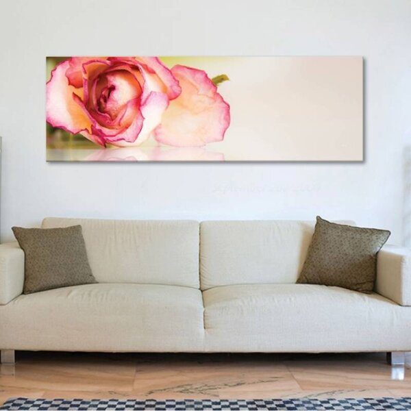 70x40 cm - Rózsa szírmok vászonkép
