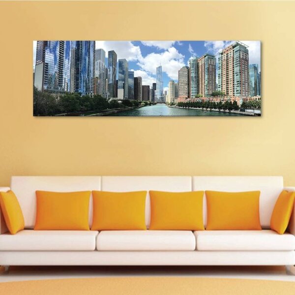 100x40 cm - Folyó szeli ketté vászonkép