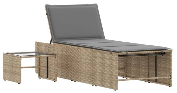 2 db bézs polyrattan napozóágy asztallal