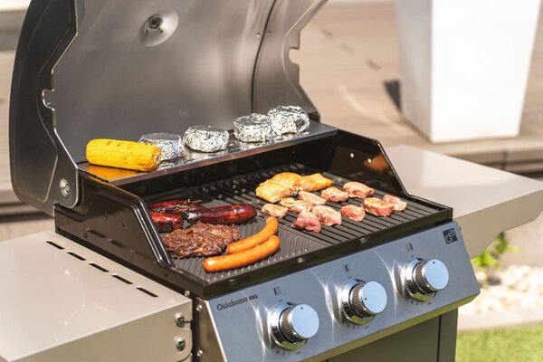 OKLAHOMA BBQ gázgrill, 3 égővel, nyomáscsökkentő szeleppel, ezüst Penta CZ