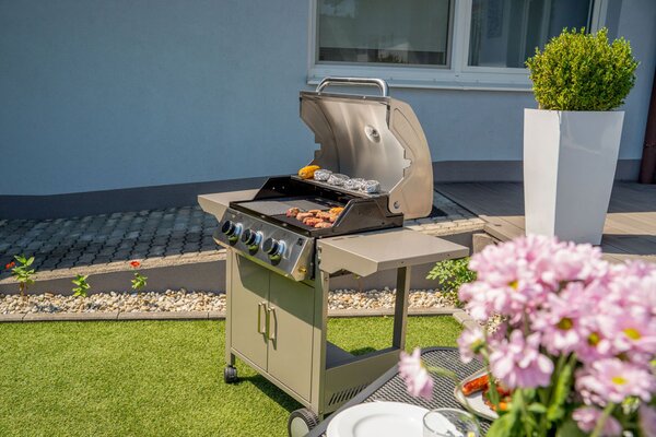 OKLAHOMA BBQ gázgrill, 3 égővel, nyomáscsökkentő szeleppel, ezüst Penta CZ