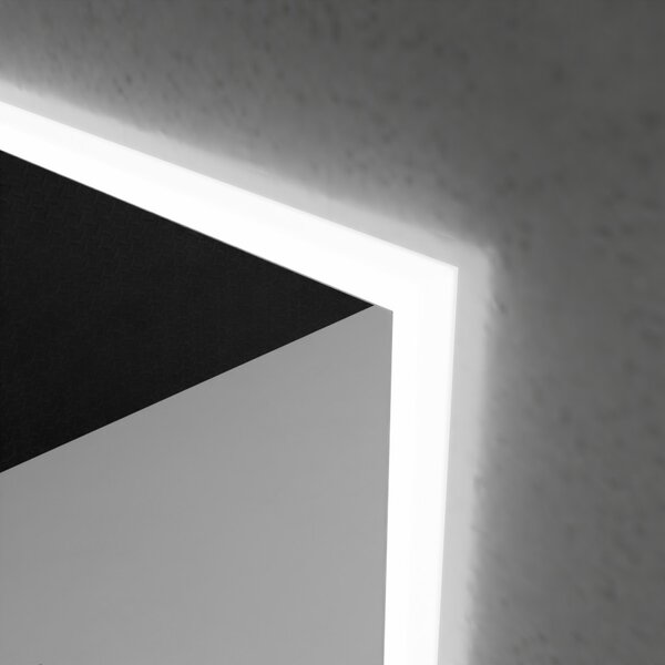 50x70cm álló fürdőszobai LED tükör | Páramentesítő funkció - Óra - Fényerő és színhőmérséklet szabályozás