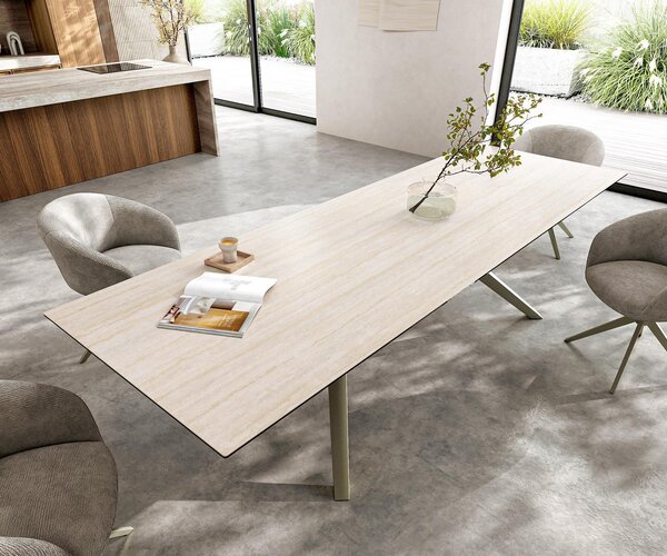 DELIFE Étkezőasztal Edge 300x100 kerámia Laminam® Travertino Bianco krémfehér Zenthara szögletes fém titán színű effektfinish