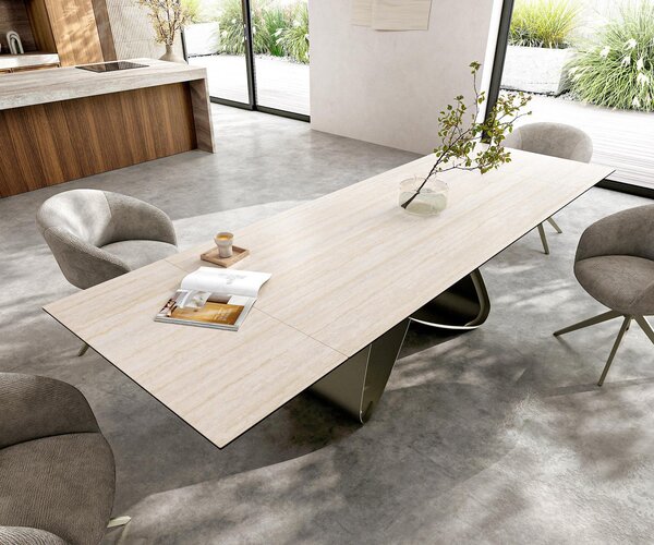 DELIFE Étkezőasztal Edge 200-300x100 cm kerámia Laminam® Travertino Bianco krémfehér W alakú láb titán színű effekt finish kihúzható