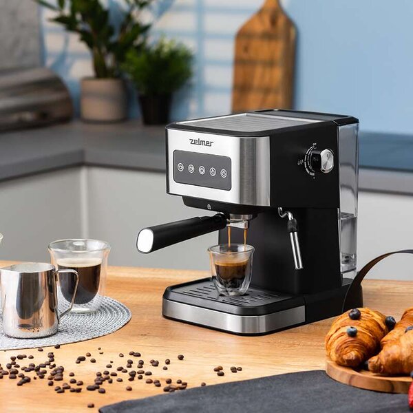 Zelmer ZCM6255 Espresso Kávéfőző - Tejhabosítóval