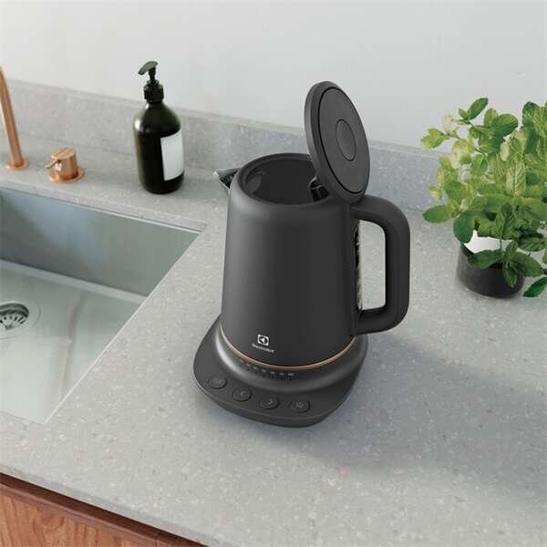 Electrolux Explore 7 1.7L Vízforraló