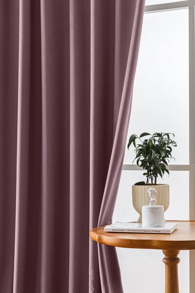 Világos lila VELVET sötétítő függöny 140x250 cm Felfüggesztés: Hullámos sínszalag