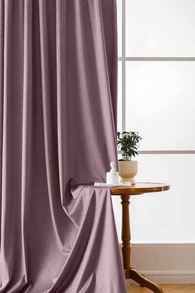 Világos lila VELVET sötétítő függöny 140x250 cm Felfüggesztés: Hullámos sínszalag
