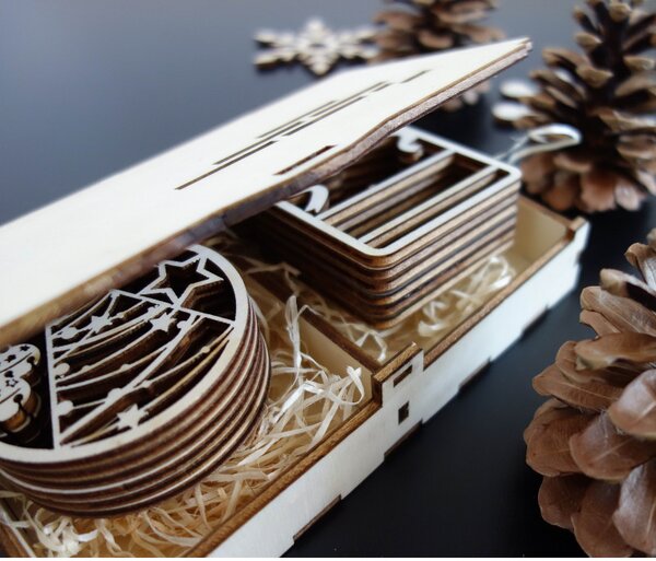 Karácsonyi díszek fából, 1 darab 12 darab