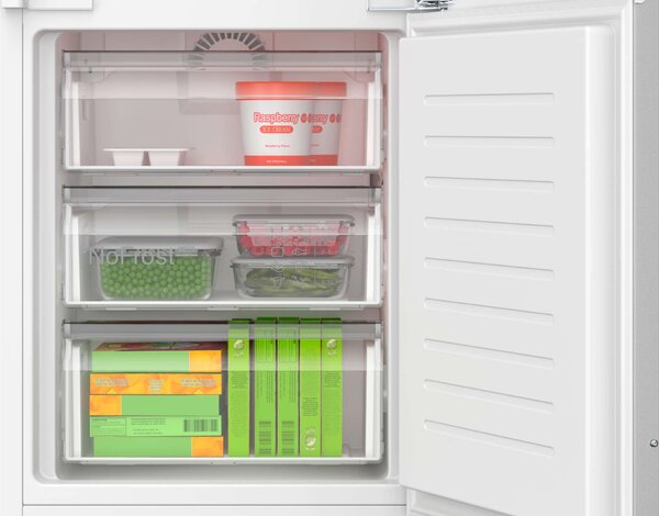 Bosch KIN96VFD0 Beépíthető hűtőszekrény, 290L, M:193.5, D energiaosztály