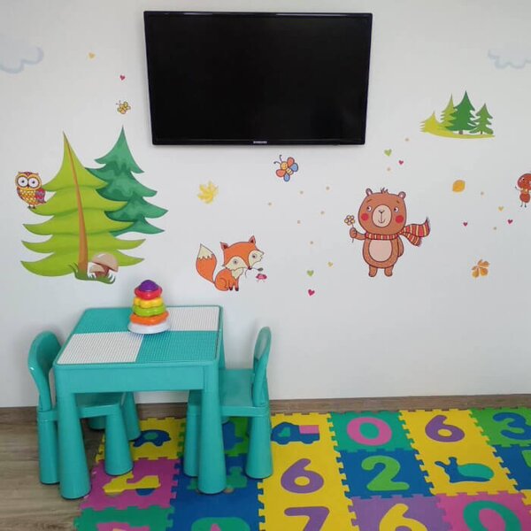 INSPIO - átragasztható textil matrica - Babaszoba falmatrica - Állatok az erdőben