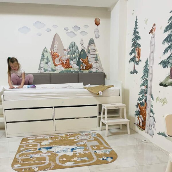 INSPIO - átragasztható textil matrica - Falmatricák gyerekeknek - Dombok őzikékkel és nyuszikkal