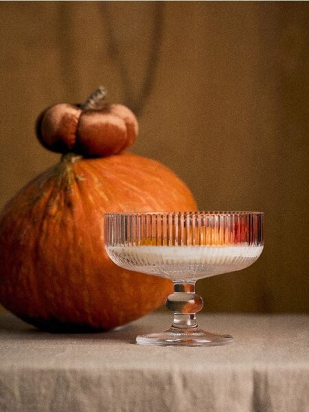 Sinsay - Illatgyertya tök- és levélmotívummal Pumpkin Spice - fehér