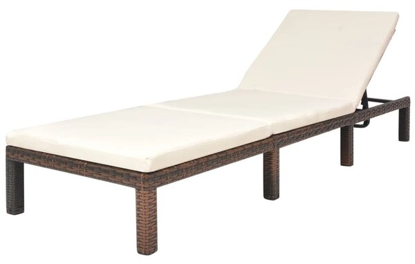 Barna polyrattan napozóágy párnával
