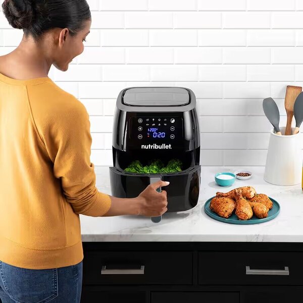 Nutribullet NBA071B Forrólevegős sütő 7L, 1800W, Fekete