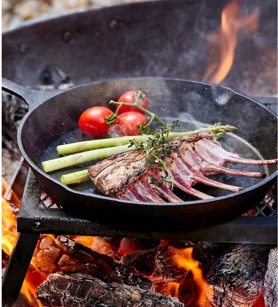 Öntöttvas BBQ Grill szett fa dobozos 6+1 részes