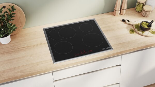 Bosch PIF645HB1E Beépíthető indukciós főzőlap, 58,3 cm, 4 főzőzóna, DirectSelect, Fekete