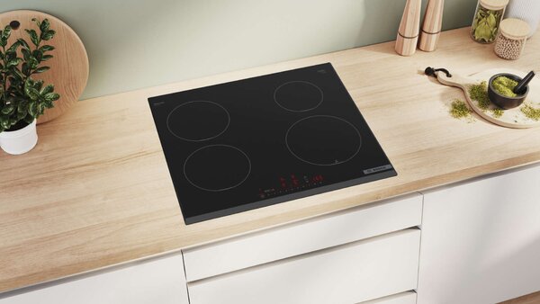 Bosch PIF651HC1E Beépíthető indukciós főzőlap, 59,2 cm, 4 főzőzóna, DirectSelect , Fekete