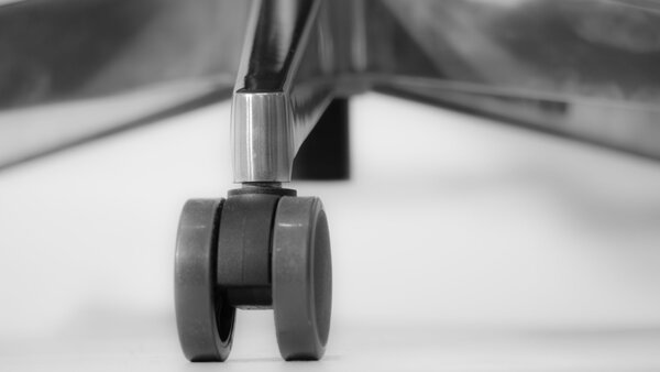 Tremezzo multifunkciós hálós irodai forgószék, állítható fejtámasz, karfa, deréktámasz, multiblokk mechanika, fém csillagtalp