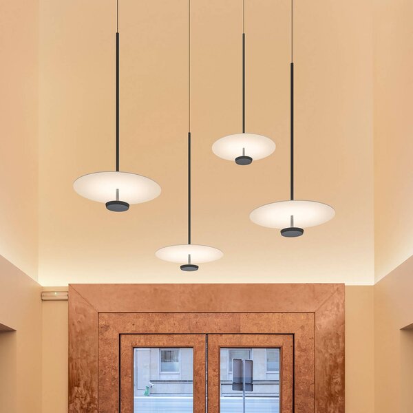 Vibia Flat LED lógó lámpa 1 izzó Ø 55 cm szürke L1, dimmelhető, Alu / szürke / cink, Nappali / Étkező, fém, Modern