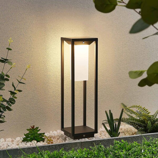 Lucande LED napelemes talapzatvilágítás Eliel, magasság 50 cm, fekete, Fekete, Alumínium, Modern