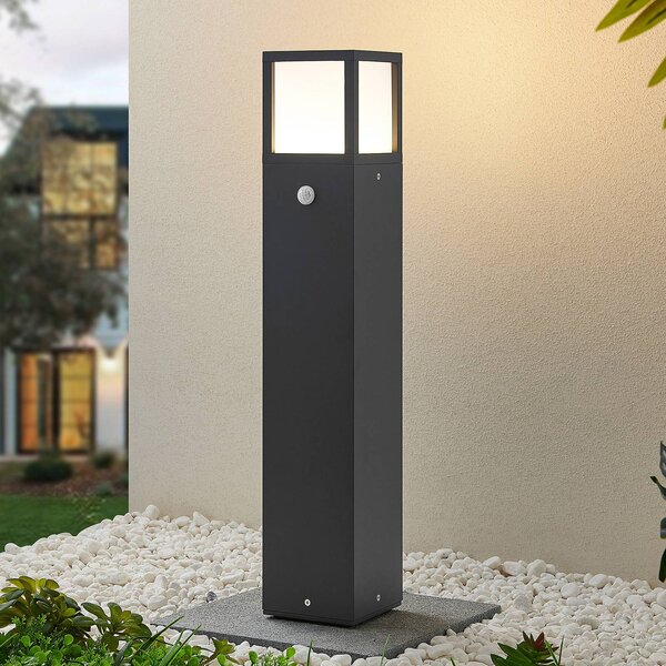 Lucande LED-es útvilágítás Dewari, mozgásérzékelő, 65 cm, IP54, Alu / szürke / cink, Alumínium, Modern