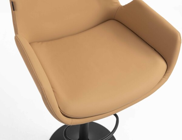 HR240W Karamell Szín Műbőr Premium Soft szék fekete lábbal